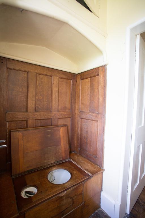 Gregynog Hall Pensionat Tregynon Eksteriør billede