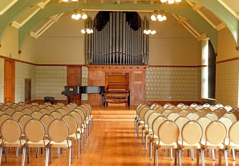 Gregynog Hall Pensionat Tregynon Eksteriør billede